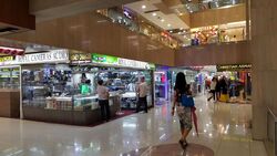 Scotts Road (D9), Retail #504182371